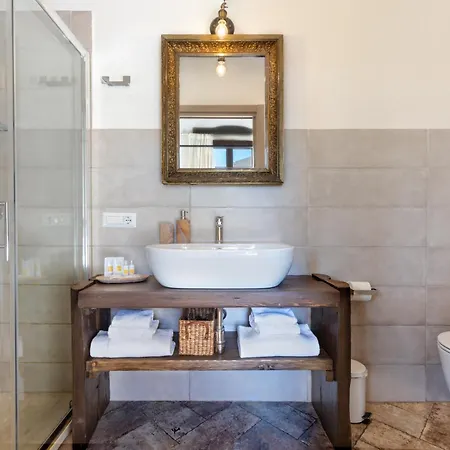 La Residenza Sul Largo Guest house
