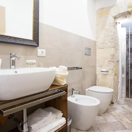 Guest house La Residenza Sul Largo 3*